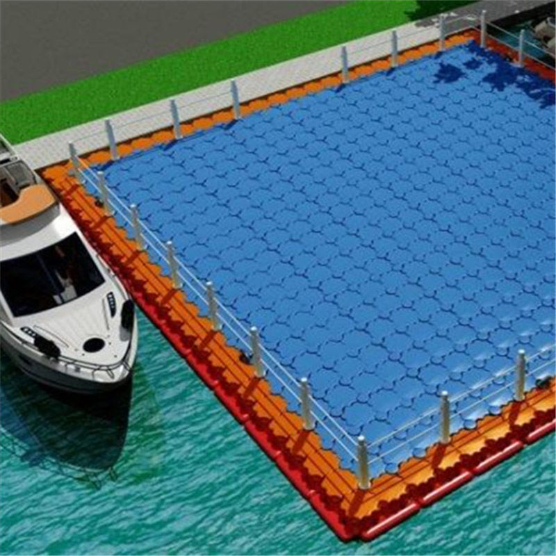 FLOATING DOCK